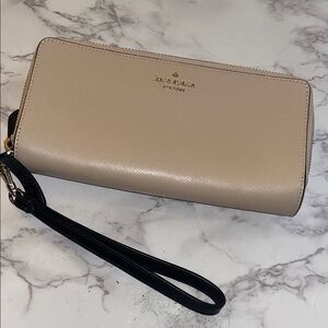 Large Kate Spade Wallet/Clutch